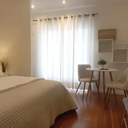 Cozy Private In - Independent Entrance - No Sharing Areas